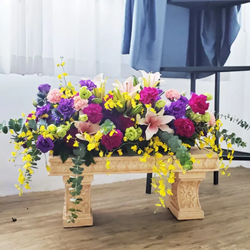 紫黃色系長形桌花