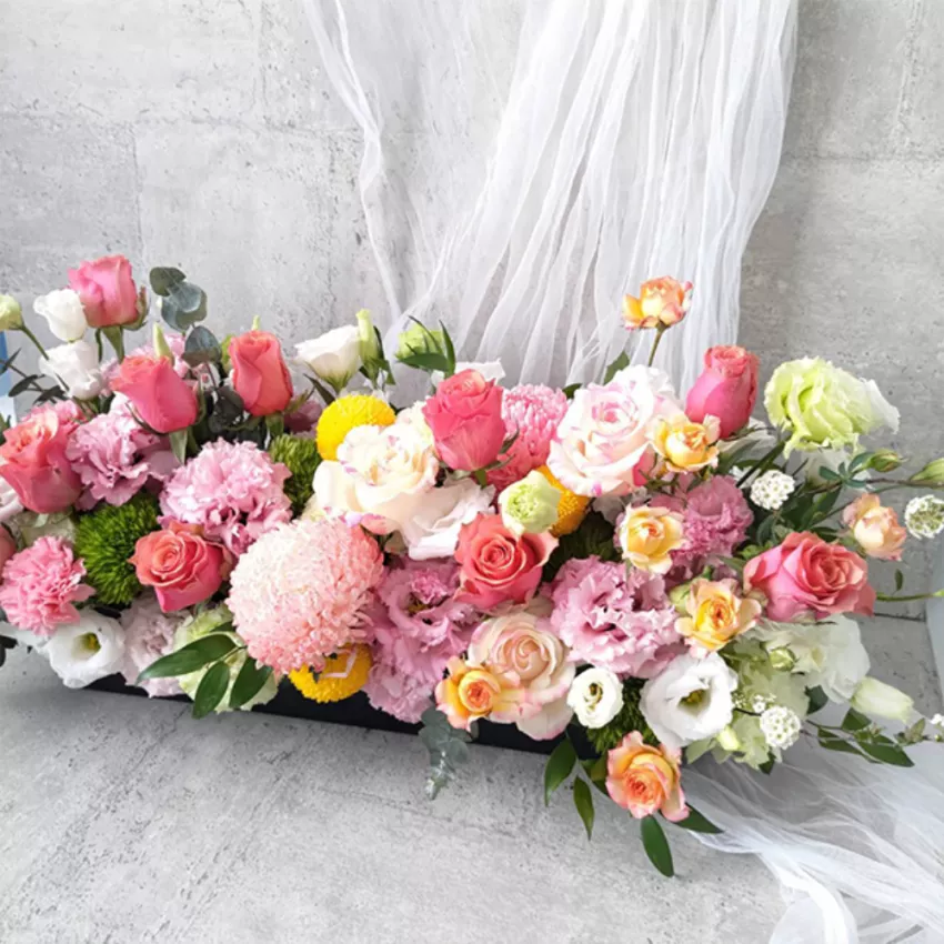 橘粉色系長形桌花