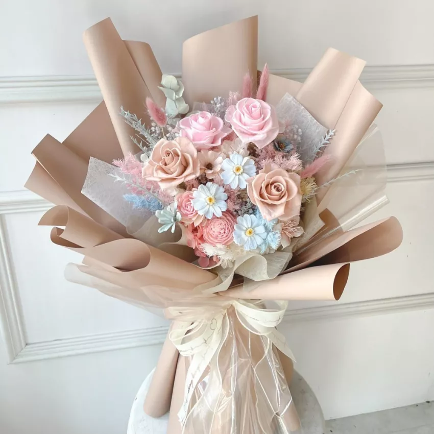 藕粉色永生花束