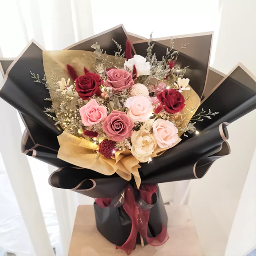 紅粉色永生花大花束