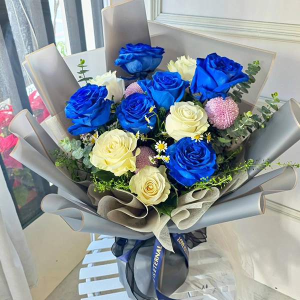 進口深藍玫瑰花束
