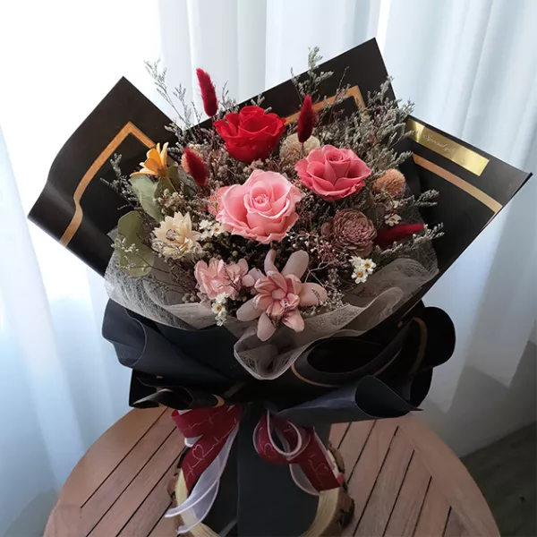 紅粉色永生花束