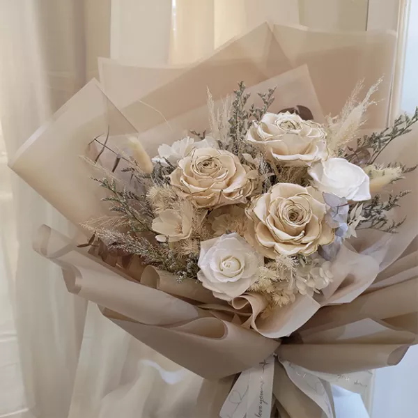 金邊白色永生大花束