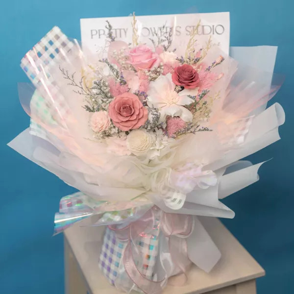 粉藕色永生花束