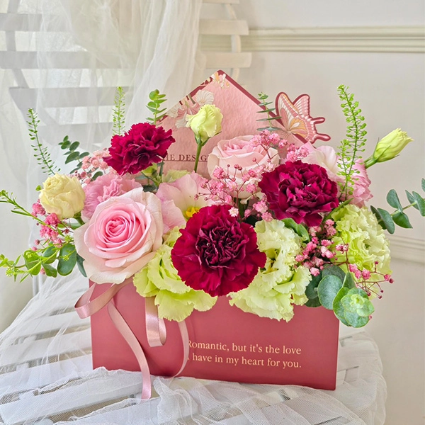 紅色康乃馨花盒